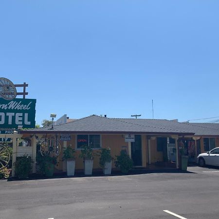 Wagon Wheel Motel Salinas Exteriér fotografie