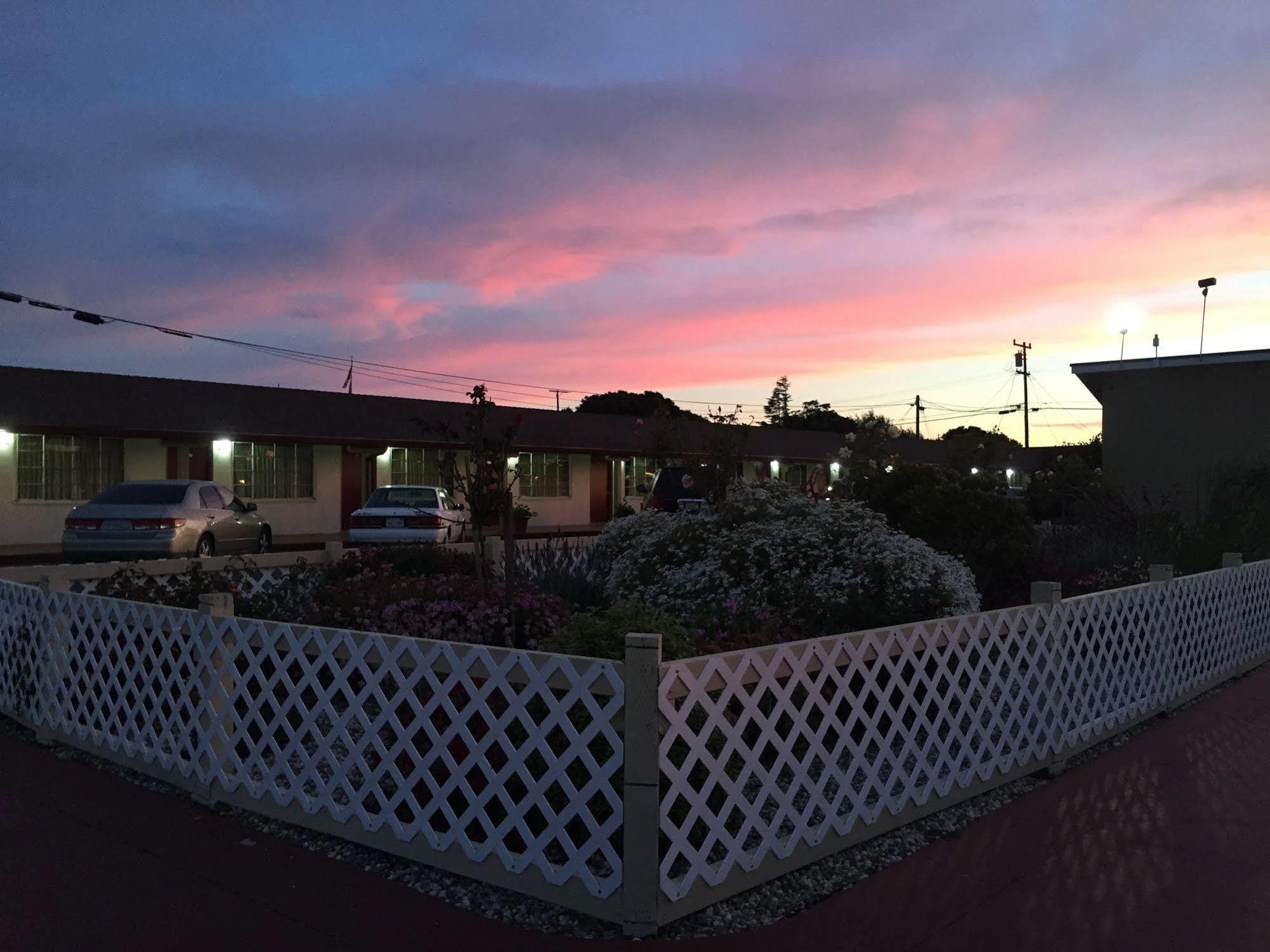 Wagon Wheel Motel Salinas Exteriér fotografie
